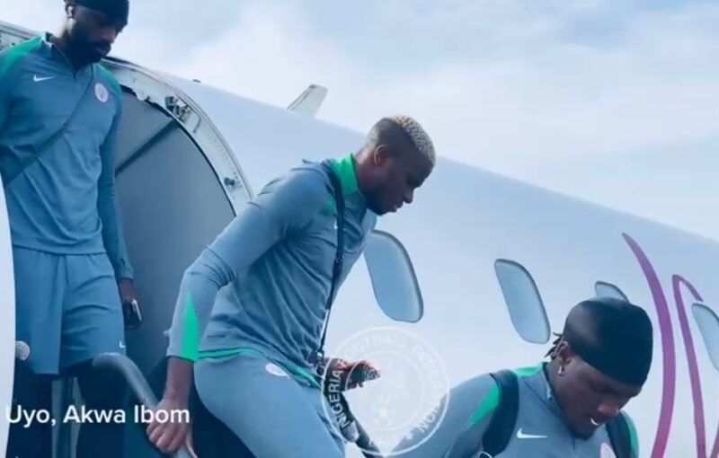Super Eagles Finally Land In Uyo After Turbulent Flight From South Africa