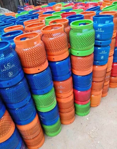 Nigeria: With cooking gas at N1, 600/kg, families resort to charcoal, sawdust