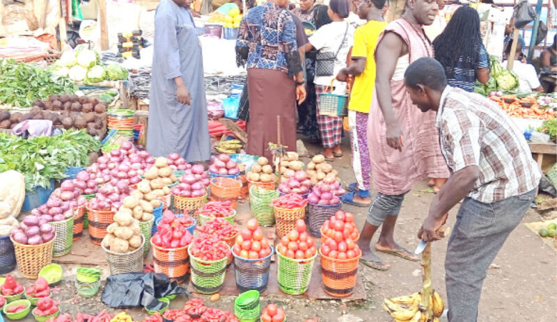 Farmers, FG Disagree Over Drop In Food Prices