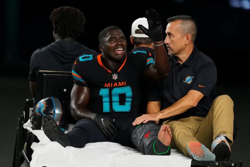 Miami Dolphins vs Panthers Odds: Tyreek Hill Injury Impact