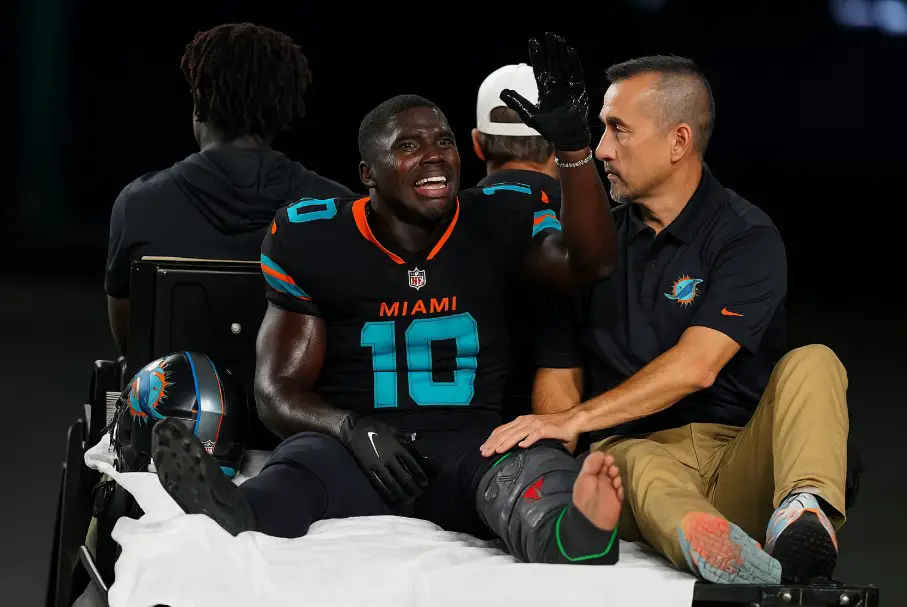 Miami Dolphins vs Panthers Odds: Tyreek Hill Injury Impact