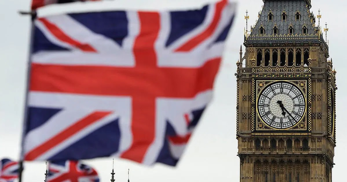 UK to scrap refugee family reunion route