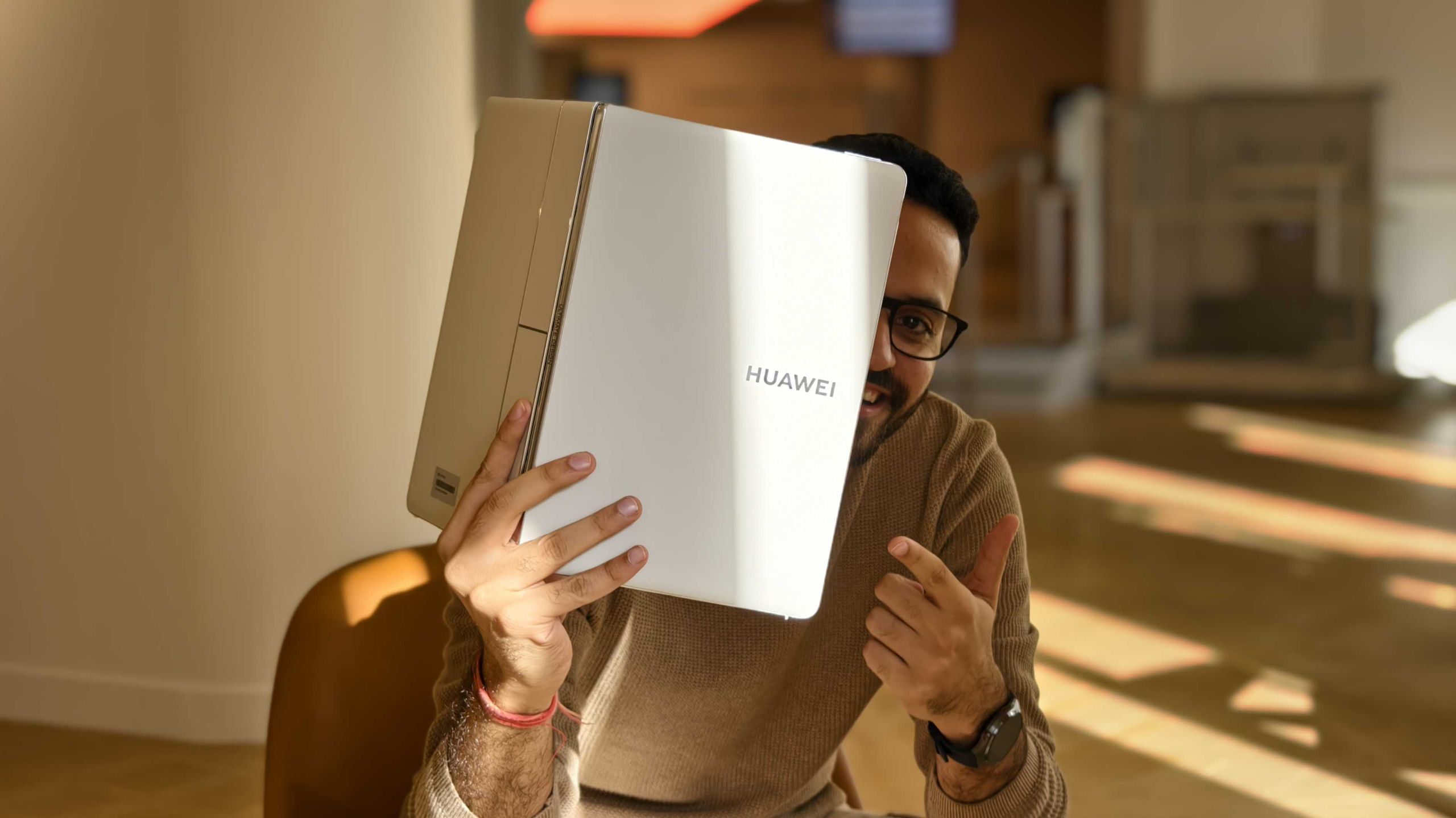 I went hands-on with Huawei’s foldable laptop, and I’m convinced it’s the future of mobile computing