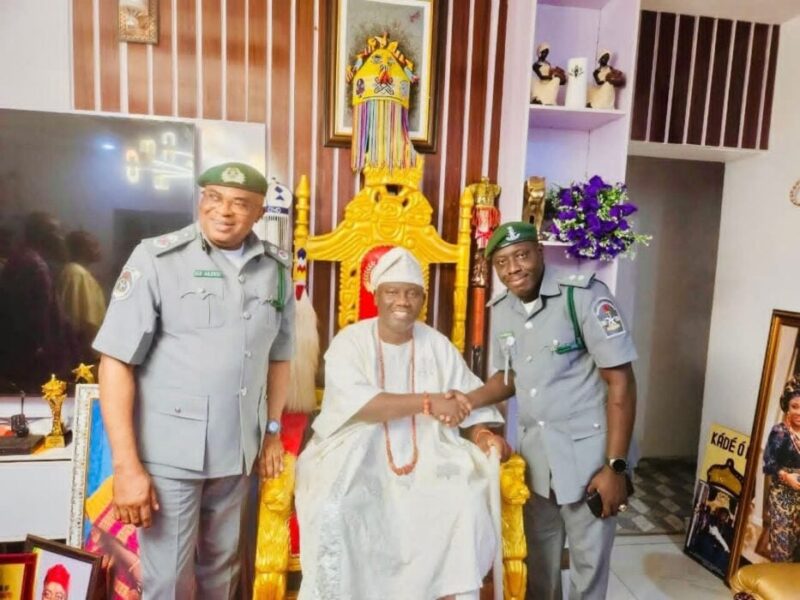Oyo/Osun Customs Comptroller Visits Oyo Monarchs To Strengthen Ties