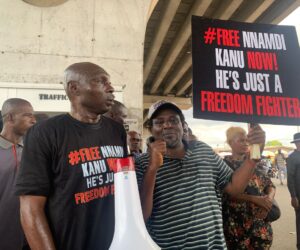 BREAKING: Nigeria Police Arrest #FreeNnamdiKanuNow Protester In Lagos