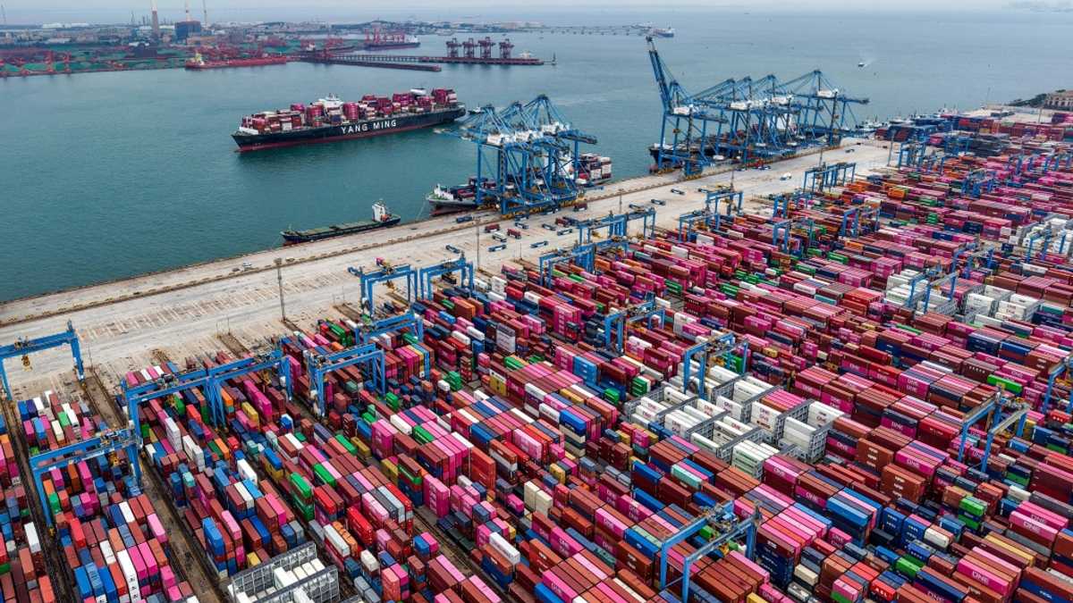 China’s economic growth slows amid sputtering domestic demand