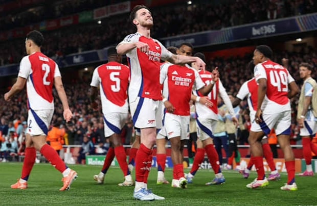Arsenal Edge Fulham To Reclaim Spot At Premier League Summit