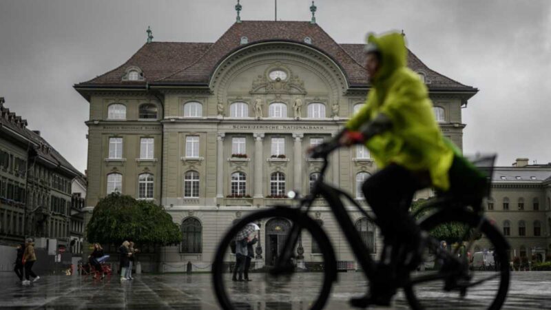 Swiss central bank profits boosted by gold price surge