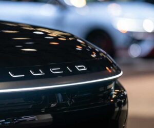 Uber plans San Francisco robotaxis in Waymo challenge