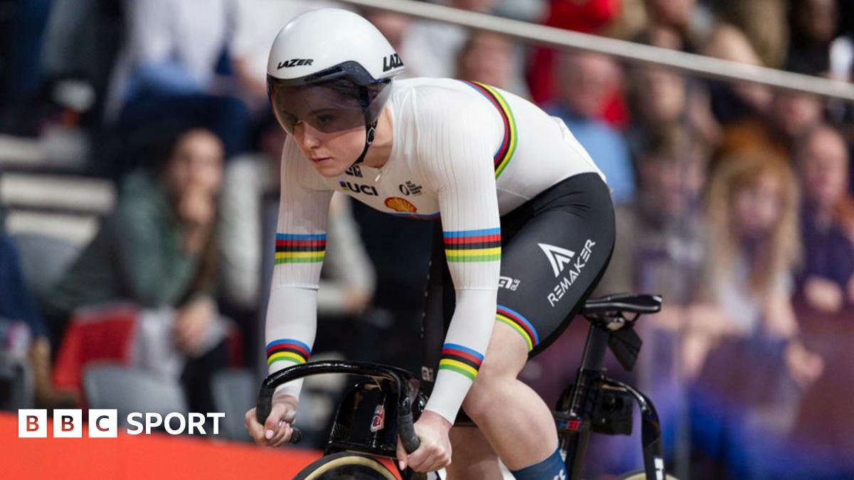 Track Cycling World Championships: Emma Finucane wins keirin silver