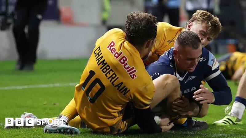 The Prem: Sale 57-5 Newcastle: Tom Roebuck scores hat-trick as nine-try Sale crush Newcastle