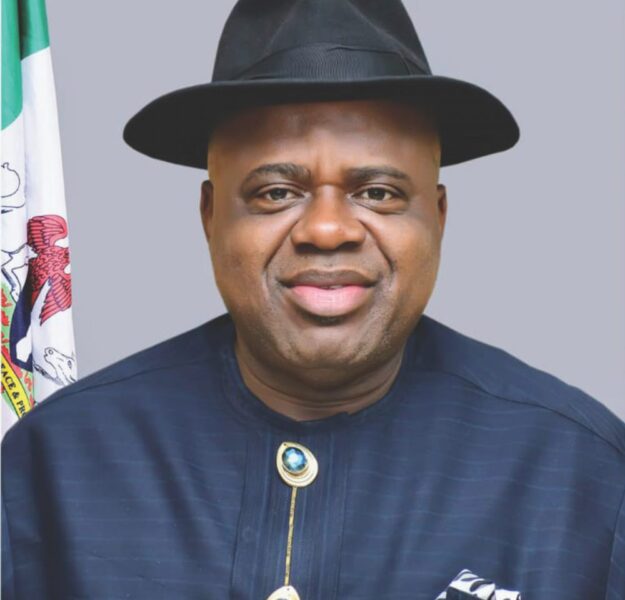 Breaking: Another prominent governor quits PDP, joins APC