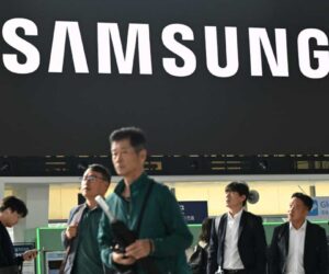 Samsung posts 32% profit rise on-year in third quarter