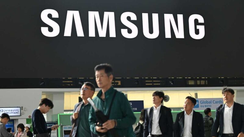 Samsung posts 32% profit rise on-year in third quarter