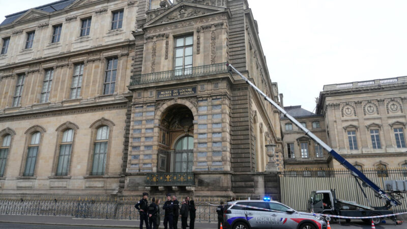 Louvre Museum heist: Thieves steal $102m worth of jewels in Paris