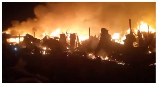 Fire razes 26 shops at Lagos market  – Daily Trust