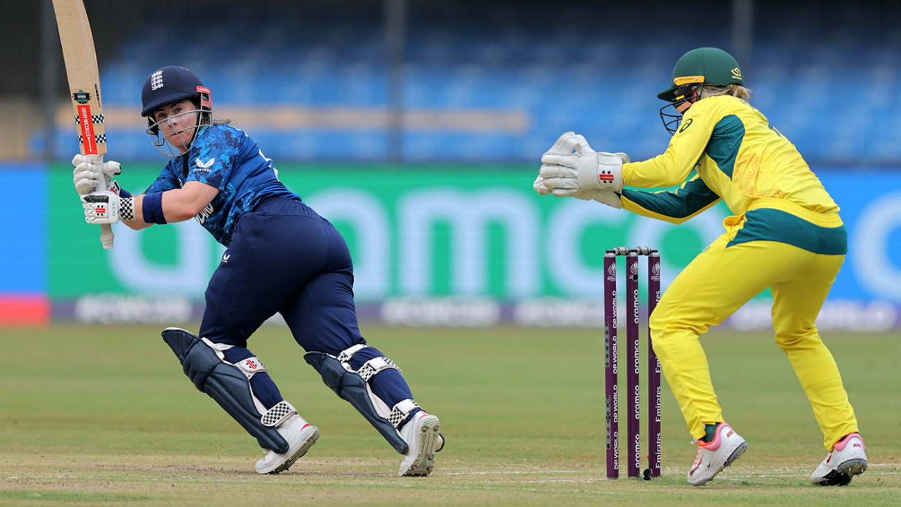 England dot but Australia dash, as Sutherland and Gardner crack the code