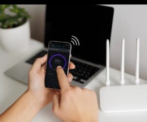 Starlink vs 5G speed test: Which one performs better?