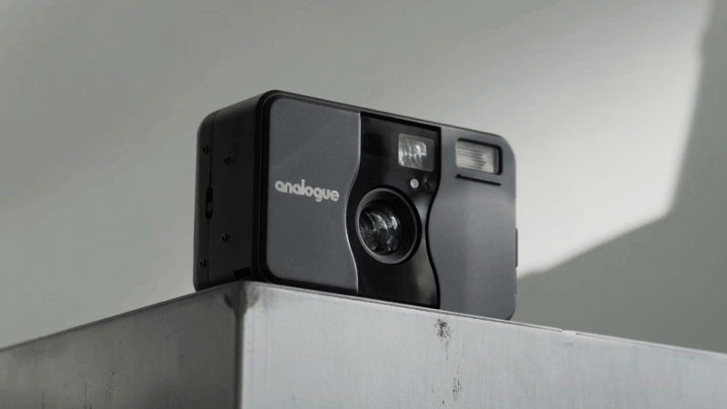 This new point-and-shoot film compact with autofocus reminds me of my classic Olympus Mju – and I’m totally in for the pre-orders