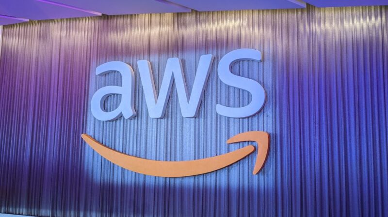 Huge AWS outage brings down Wordle, Roblox, Fortnite, Epic Games Store, and more – here’s what we know