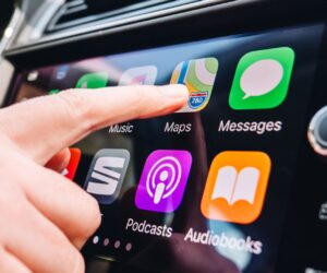 I’ve been using Google Maps with Apple CarPlay for years and I didn’t know this handy feature existed