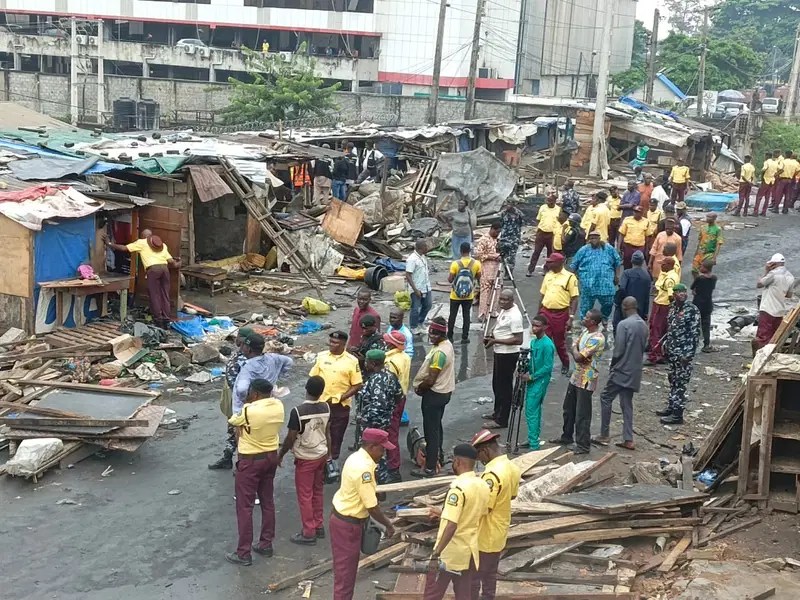 Lagos govt. dismantles over 200 illegal shanties