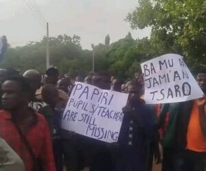 BREAKING: Parents of Kidnapped St. Mary’s Catholic School Pupils In Niger State Stage Protest, Register Missing Children