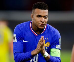 Mbappé too focused on another World Cup to dwell on 400 goals