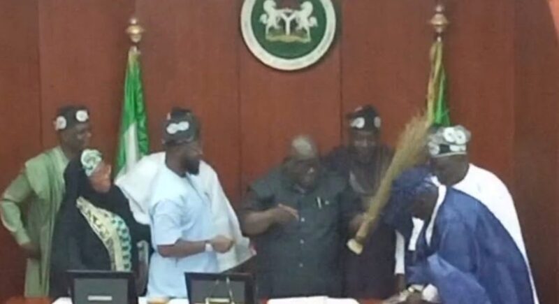 Taraba lawmakers leave PDP for APC ahead of Kefas’ defection