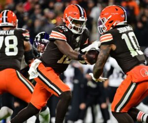 NFL Week 12 predictions, fantasy sleepers, QB notes, bets