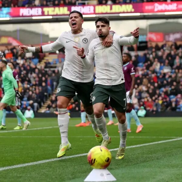 Premier League: Neto, Fernandes Fire Chelsea Past Burnley