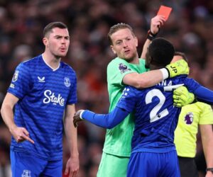 Everton’s Idrissa Gueye sent off after slapping teammate