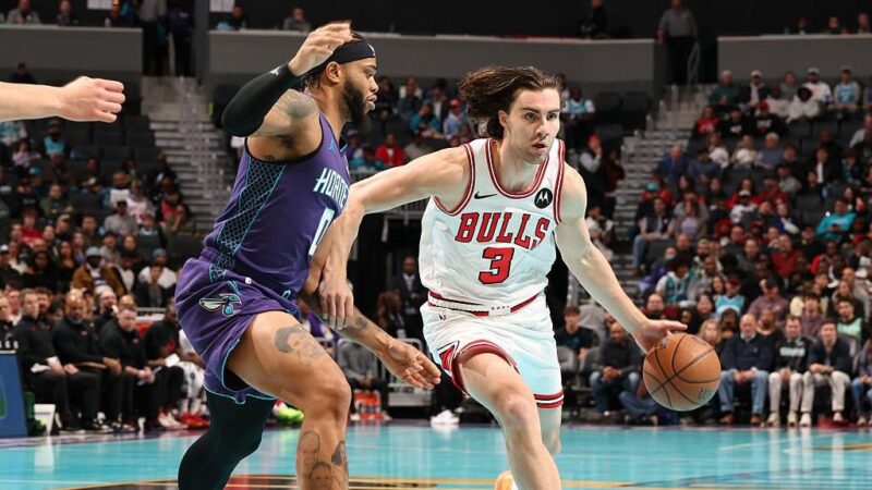 NBA fan ejected after stoush with Josh Giddey