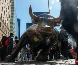 Asia markets advance as odds for another Fed rate cut grow