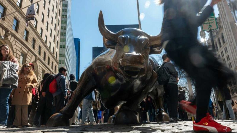 Asia markets advance as odds for another Fed rate cut grow