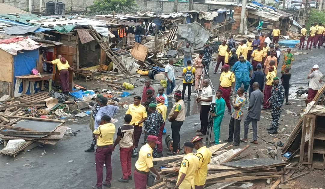 LASG Clears 200 Illegal Shanties, Uncovers Dummy Gun Under Costain Bridge