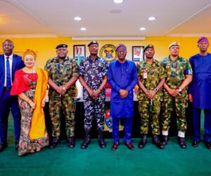 Sanwo-Olu Holds Emergency Security Meeting, Reaffirms Commitment to Peace in Lagos