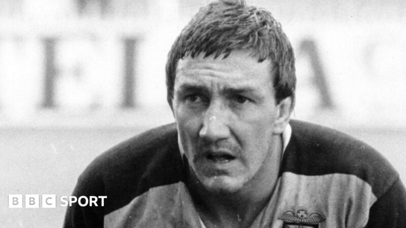 Mike Watkins: Former Wales hooker and captain dies aged 73