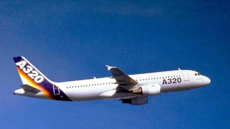 Air travel disrupted over Airbus A320 software switch