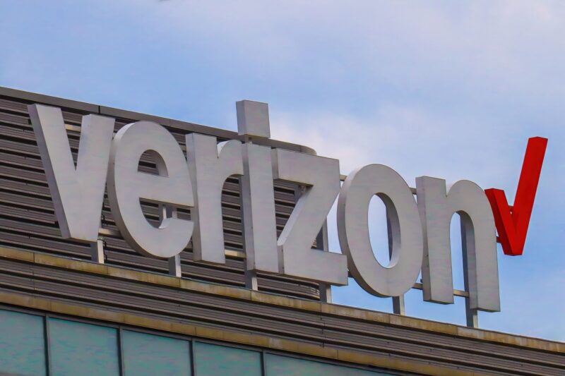 Verizon reportedly set to cut as many as 15,000 jobs