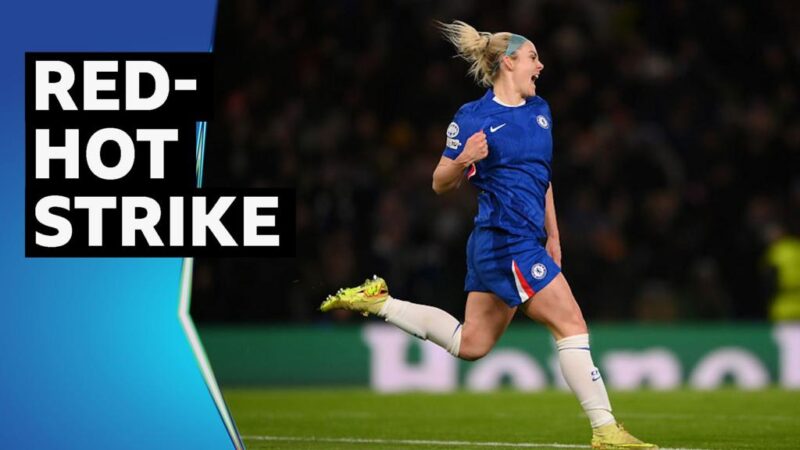 'World-class' Carpenter goal puts Chelsea ahead against Barcelona