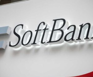 Asian markets up on hopes over shutdown deal, rate cut