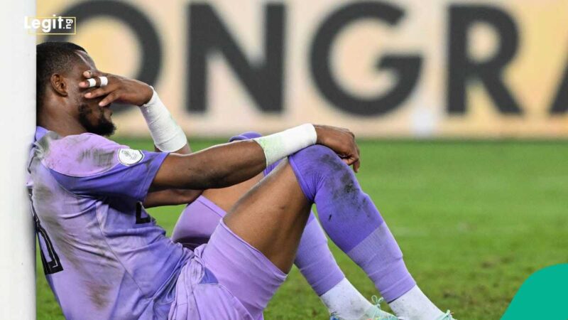 Stanley Nwabali: Nigerians Panic As Super Eagles Goalie Concedes 3 Goals Before WC Playoffs