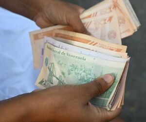 Return to bad days of hyperinflation looms in Venezuela