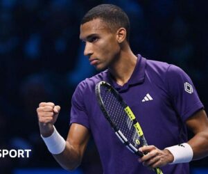 ATP Finals: Auger-Aliassime beats Zverev to set up Alcaraz semi, Sinner maintains 100% record