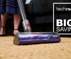 The ultra-light Dyson V9 cordless vacuum just plummeted to less than half price, and it’s not even Black Friday yet