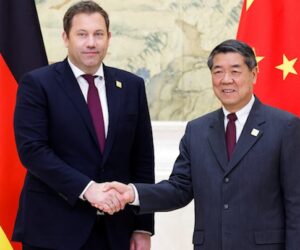 German Finance Minister Visits Beijing As Trade Gap Widens, Supply Chain Strains Grow – Arise News