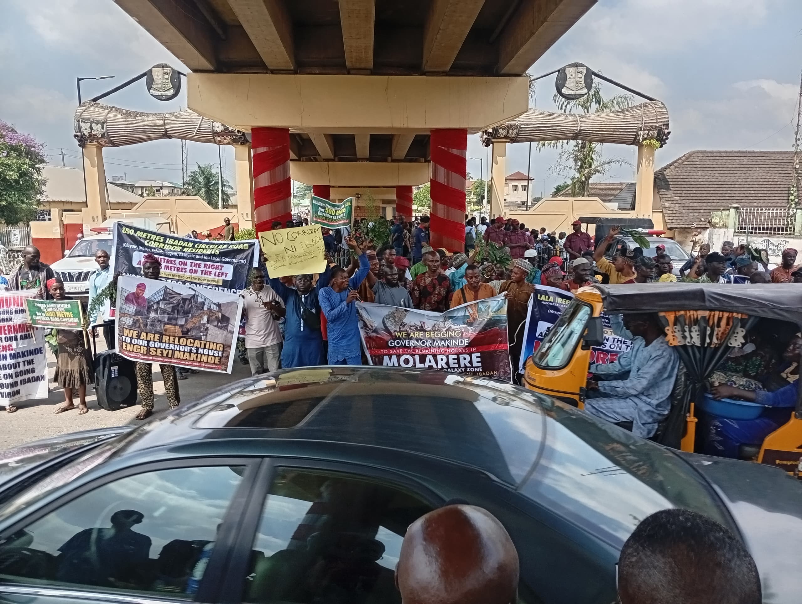 Concerned Ibadan Residents Protest Expansion Of Circular Road Project