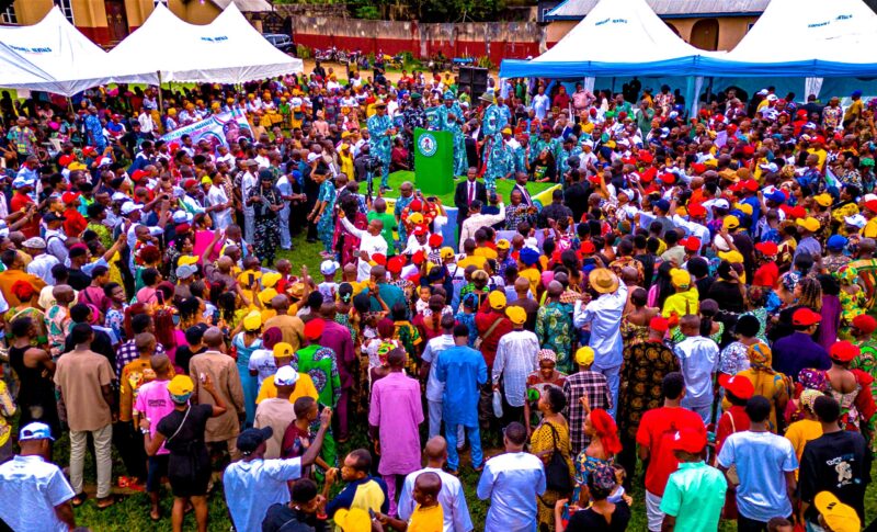 Over 100 PDP Members Join APC In Abia As Obingwa Honours Kalu