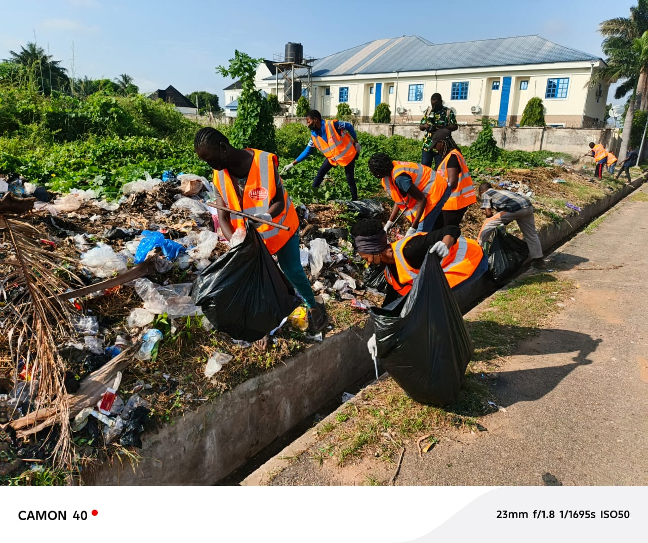 Benue youths take initiative to clear Makurdi’s illegal waste dumps